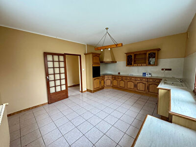 Maison 6 pièces à louer sur LIAS - 134 m²