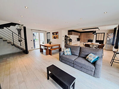 A vendre Maison Le Chatelet En Brie 7 pièces 173 m2