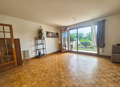 Pringy_Appartement 5 pièces 108 m² avec balcon cave et parking