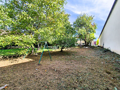 RUBELLES_ Maison + Appartement T2 indépendant
