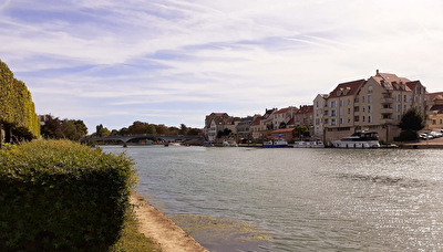 A vendre Studio à Pomponne, 5 min à pieds de la gare, place de parking disponible