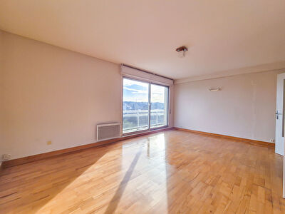 Melun _Appartement 3 pièces 70.38 m²