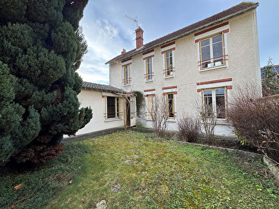 Bien mixte bureaux / habitation - 177 m² - Parcelle 820 m² - Double accès sur deux rues