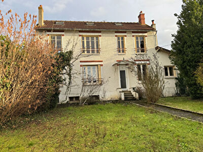 Bien mixte bureaux / habitation - 177 m² - Parcelle 820 m² - Double accès sur deux rues