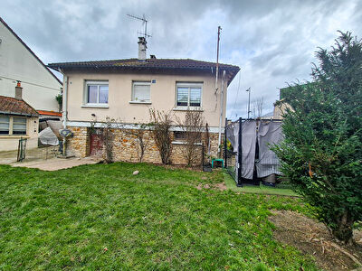 Melun_Maison 3 pièces de 54m² + dépendance 35 m²_Vendu Louée