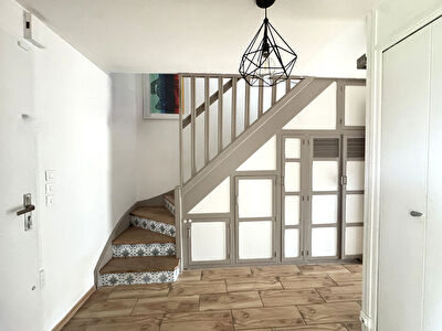 A vendre Maison individuelle Dammarie les lys 5 pièces ,95 m² , 4 chambres , Garage ,Terrain 320 m² , DPE D