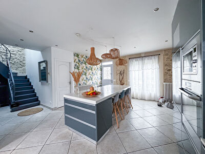 Maison Dammarie Les Lys 6 pièce(s) 170.142 m2