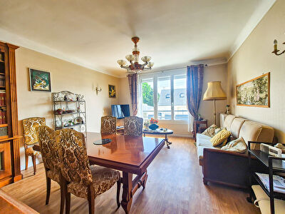 VAUX-LE-PÉNIL Maison familiale 116 m² Terrain 1 144 m²  Sous-sol total