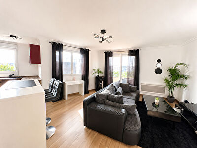 CORBEIL-ESSONNES - Appartement 3 pièces de 62,50 m² avec grand balcon et box en sous-sol