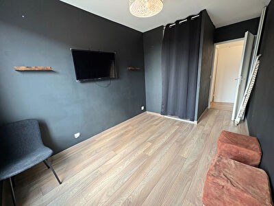 CORBEIL-ESSONNES - Appartement 3 pièces de 62,50 m² avec terrasse et box en sous-sol CORBEIL ESSONNES photo 9