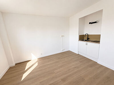Appartement STUDIO Melun 16 m2 entre gare et centre-ville !