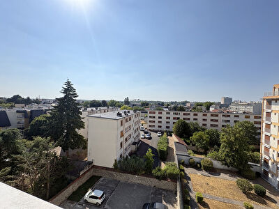 Appartement STUDIO Melun 16 m2 entre gare et centre-ville !