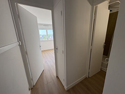 Appartement STUDIO Melun 16 m2 entre gare et centre-ville !