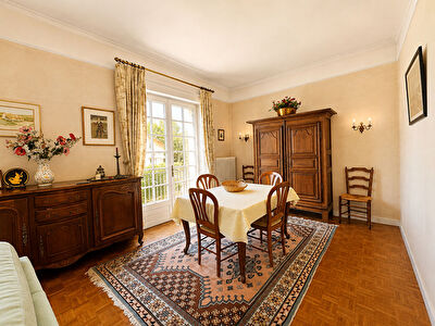 A vendre LA ROCHETTE - MAISON 116 M² - GARAGE 80 M² - JARDIN - FORT POTENTIEL