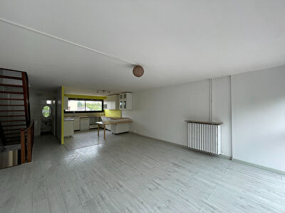 DUPLEX 4 PIÈCES - 96,25 m² - 3 CHAMBRES - LE MEE SUR SEINE