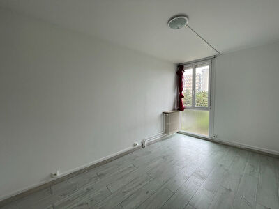 DUPLEX 4 PIÈCES - 96,25 m² - 3 CHAMBRES - LE MEE SUR SEINE + 1 PLACE DE STATIONNEMENT LE MEE SUR SEINE photo 6