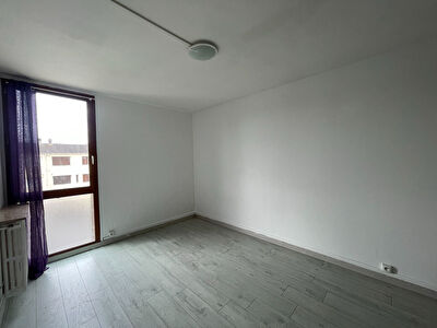 DUPLEX 4 PIÈCES - 96,25 m² - 3 CHAMBRES - LE MEE SUR SEINE + 1 PLACE DE STATIONNEMENT LE MEE SUR SEINE photo 7