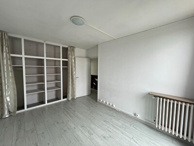 DUPLEX 4 PIÈCES - 96,25 m² - 3 CHAMBRES - LE MEE SUR SEINE + 1 PLACE DE STATIONNEMENT LE MEE SUR SEINE photo 8