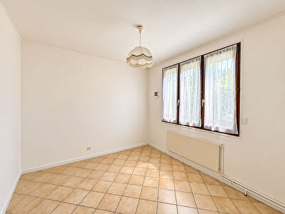 A vendre Maison familiale 7 pièces -152 m² Carrez -178 m² au sol - Terrain 645 m² - DPE B MELUN photo 8