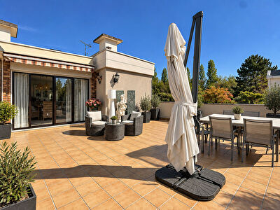 Appartement Melun 103.75 m2 avec terrasse de 73m2, 2 stationnements