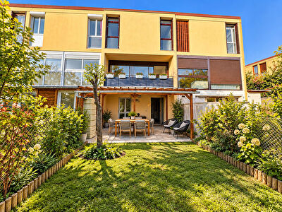 A VENDRE LE MÉE-SUR-SEINE MAISON FAMILIALE DE 105 M² 4 CHAMBRES JARDIN DPE C LE MEE SUR SEINE photo 4