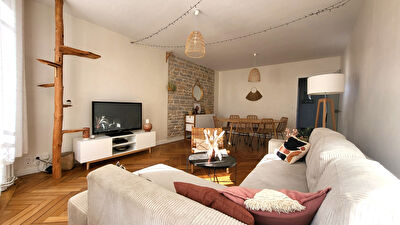 Appartement rénové de centre ville, 2 chambres