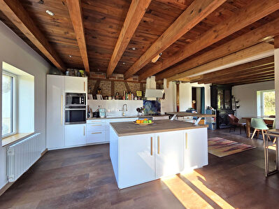 Ferme bressane rénovée, Commenailles, 170 m2, 5 chambres, bureau, terrain 1ha40