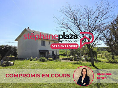 Maison individuelle, 110m², Petit-noir 39120, terrain 3575m²