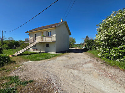 Maison individuelle, 110m², Petit-noir 39120, terrain 3575m²