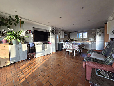 Maison individuelle, 110m², Petit-noir 39120, terrain 3575m²