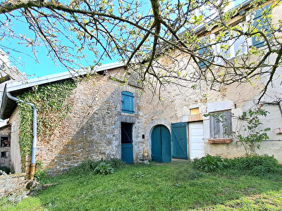 Maison de village en pierre de 136m² avec jardin à Lavigny (39210)