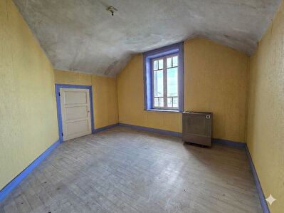 Appartement 32m² à rénover, LONS LE SAUNIER