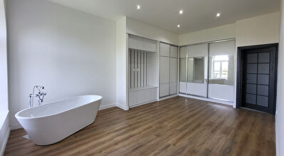 Appartement rénové Lons Le Saunier, 4 chambres, 215m², Clim Réversible