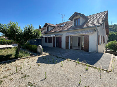 Maison Moirans En Montagne 7 pièce(s) 140 m2