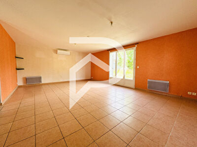 Maison plain-pied 4 chambres ,Grand terrain, garage, village recherché à Lavalette