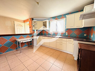 Maison plain-pied 4 chambres ,Grand terrain, garage, village recherché à Lavalette
