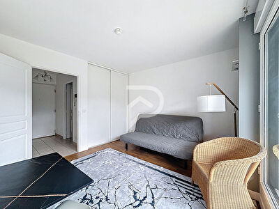 Appartement Courbevoie 1 pièce(s) 21 m2