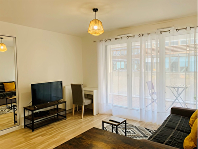 Studio meublé neuf avec balcon