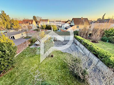 Maison Aulnay Sous Bois 8 pièce(s) 158.1 m2