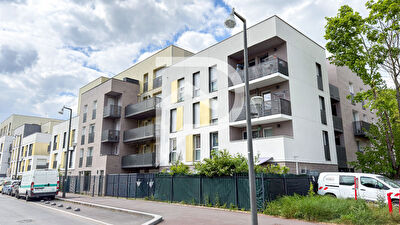 A VENDRE 2 PIECES 47 m² TREMBLAY EN FRANCE