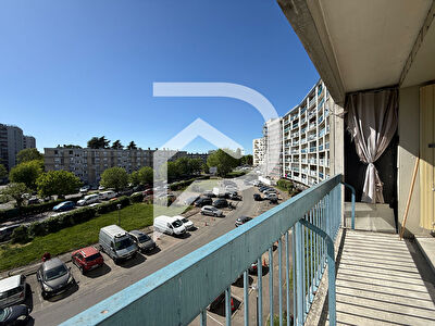 Appartement Aulnay Sous Bous  4 pièce(s) 74 m2