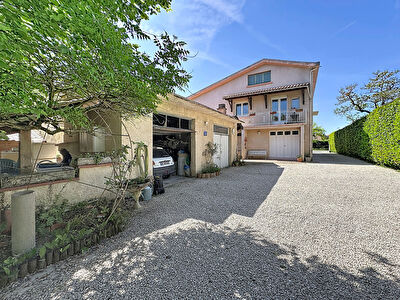 Maison St Jean - 14 pièce(s) - 264 m2