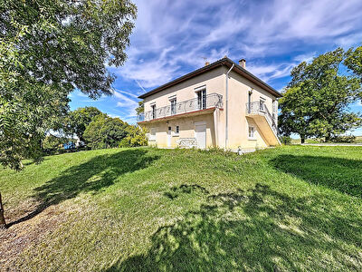 Maison familiale 7 pièces191 m2