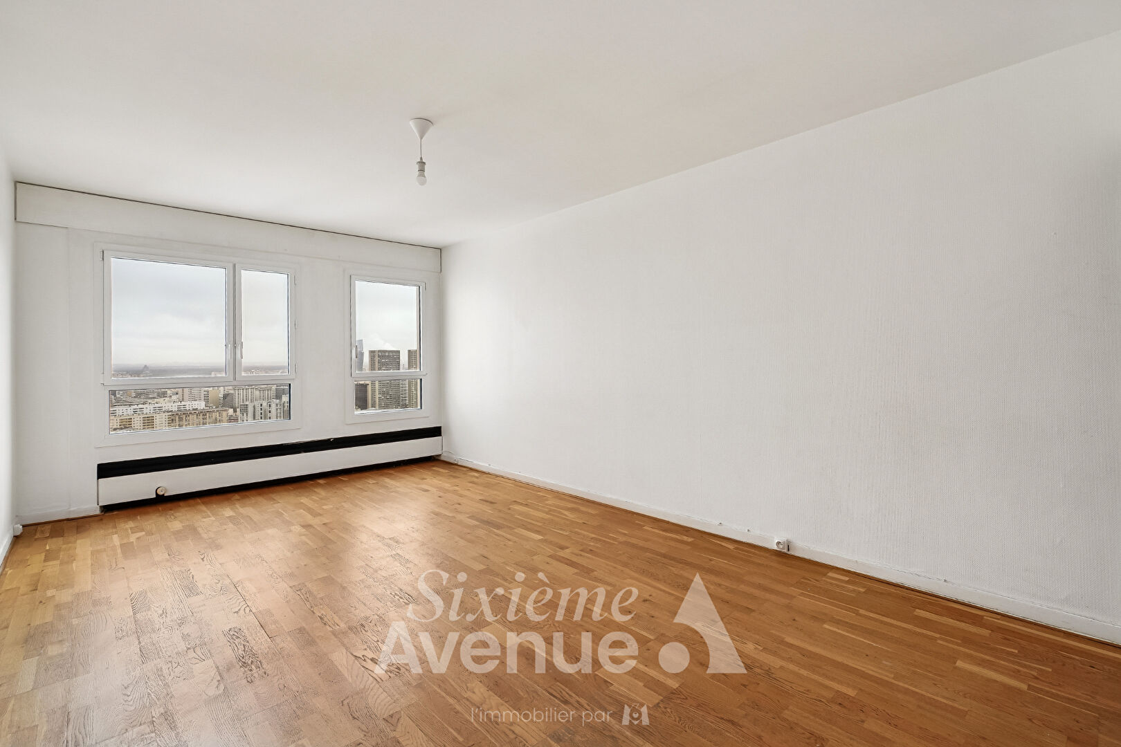 Appartement - Cave - Parking - Ascenseur - Vues - PARIS