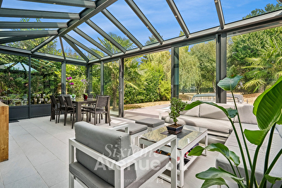 Maison 9 pièces 169 m² · à Saint-Germain-lès-Corbeil · 169 m² · 615 000 €