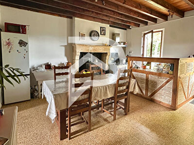 Maison, piscine et granges à BEAUPOUYET