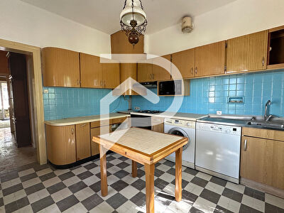 Maison familiale à rénover, 141m², 4 chambres, garage