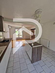 Maison rénovée T4 à ATUR