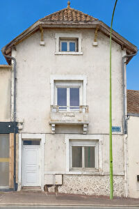 Maison de ville 3 chambres et 1 bureau RIBÉRAC