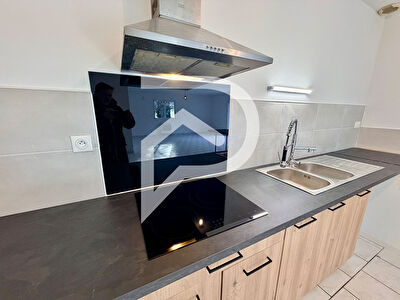 Appartement T4 avec jardinet privatif à SANILHAC